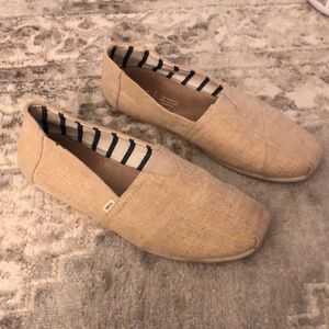 Toms shoes